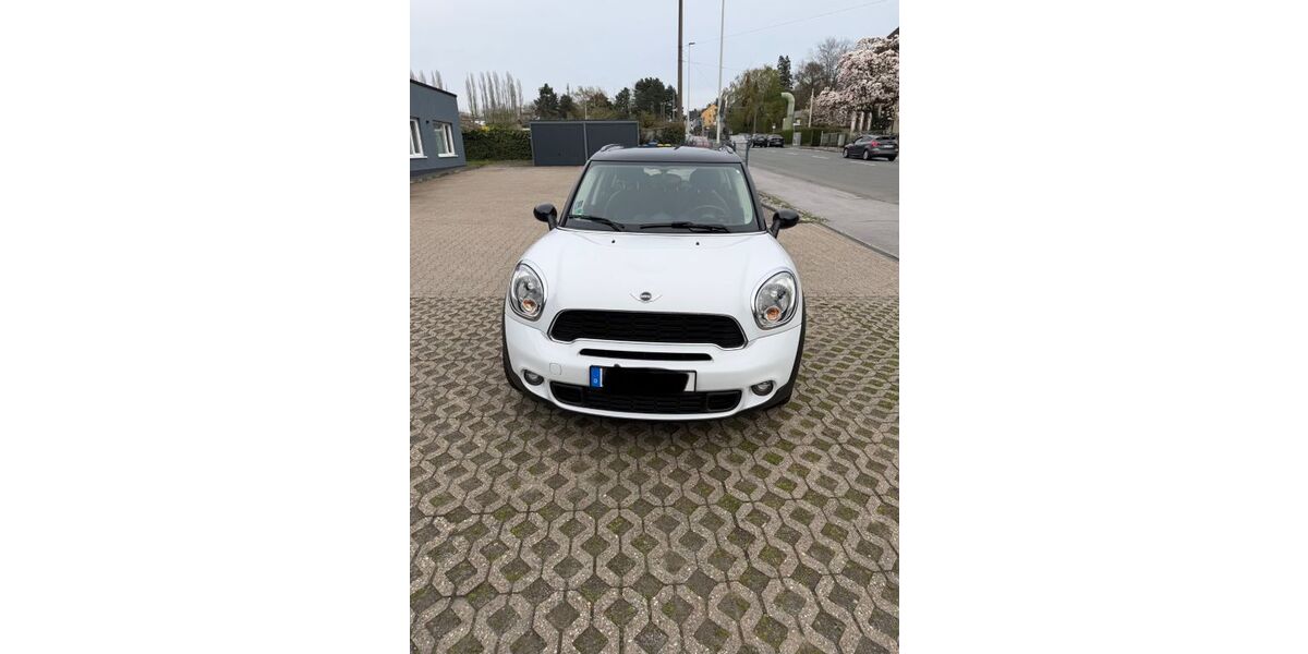 Mini Countryman S (Cooper) 145.300 km 6.600 &euro; Düsseldorf 40627