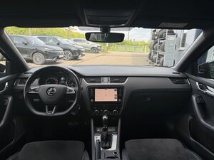 Skoda OCTAVIA TSI RS 2.0 Combi +Navi+CarPlay+Totwinkel+ 89.504 km 23.450 &euro; Meerbusch 40667