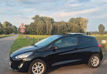 Ford Fiesta 73.000 km 8.500 &euro; Düsseldorf 40223