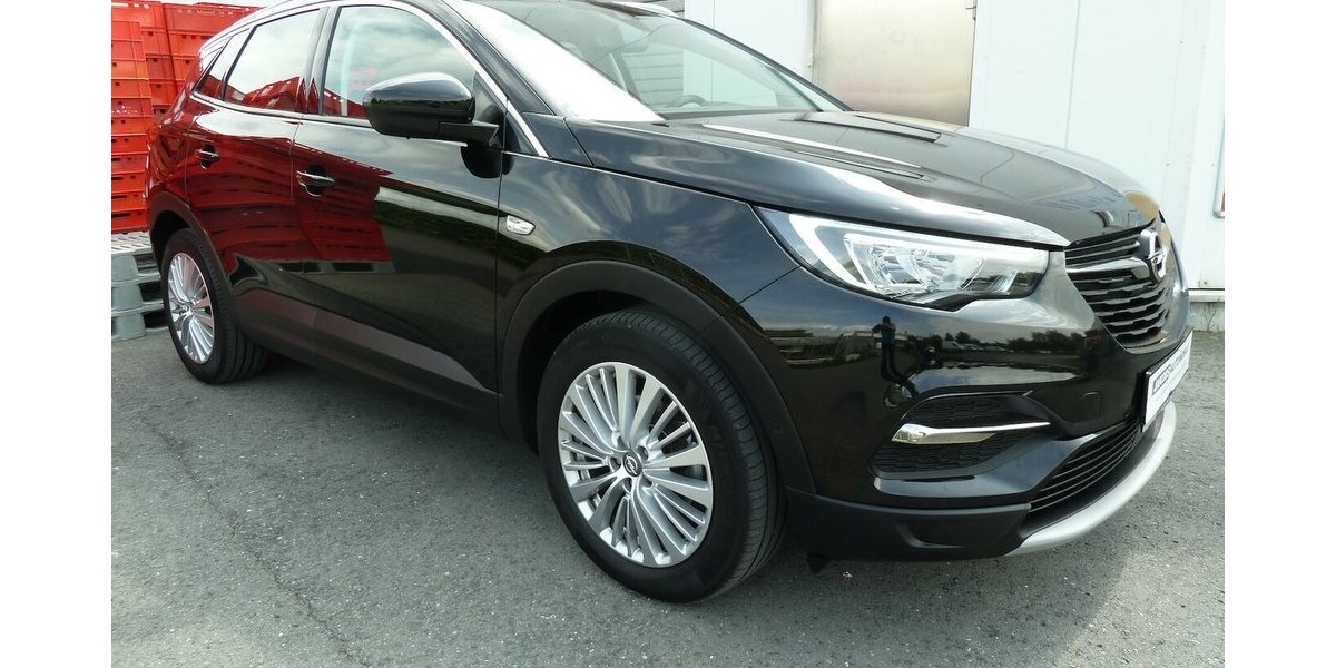 Opel Grandland X Innovation Klimaautomatik Navi Alu18´´ 110.000 km 14.900 &euro; Ratingen 40885