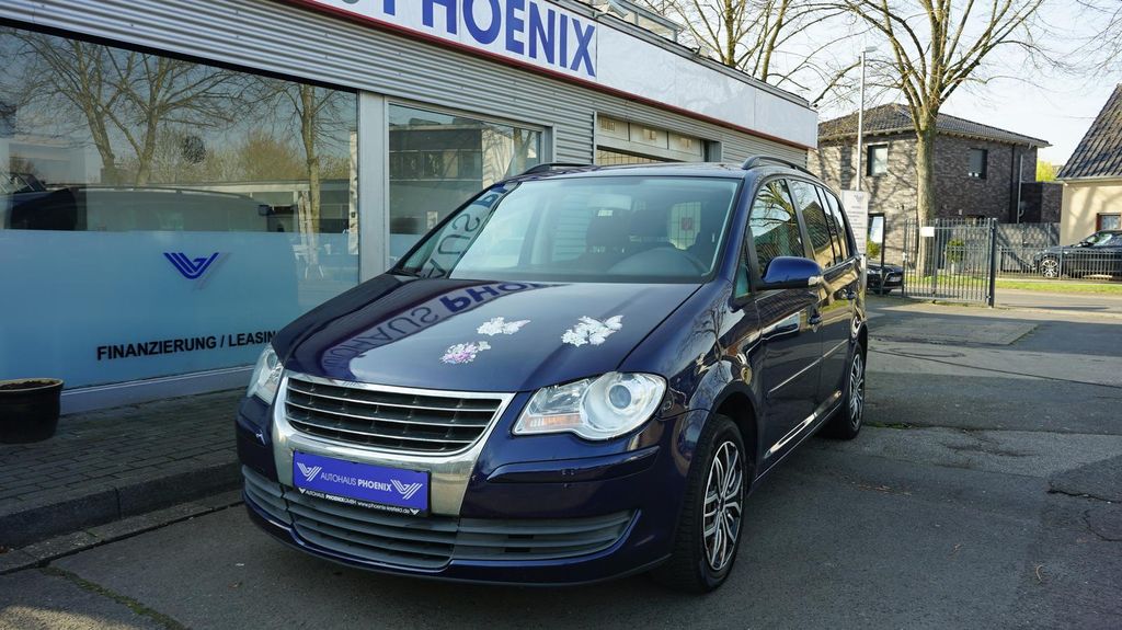 VW Touran 282.600 km 3.450 &euro; Krefeld 47807