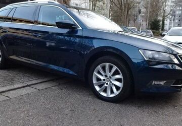 Skoda Superb 283.000 km 9.900 &euro; Essen 45276