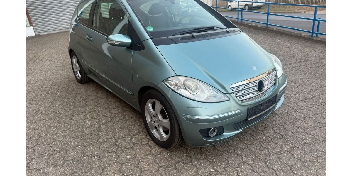 Mercedes-Benz A 180 269.000 km 1.199 &euro; Moers 47441