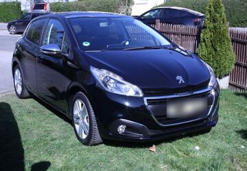Peugeot 208 98.921 km 5.500 &euro; Essen 45309