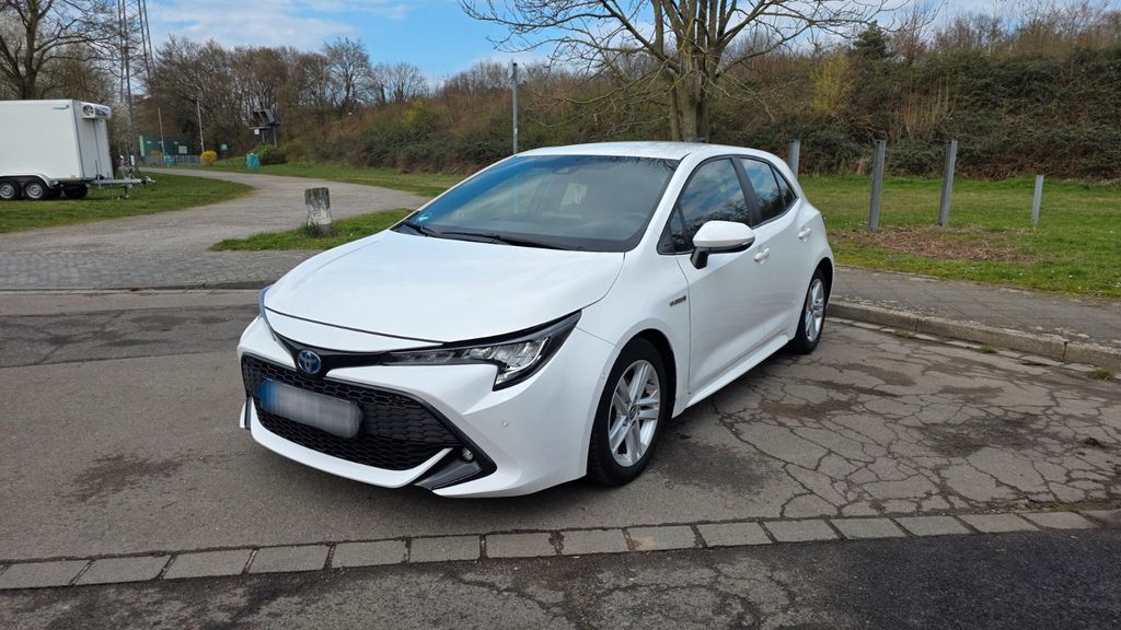 Toyota Corolla 88.000 km 14.970 &euro; Düsseldorf 40589