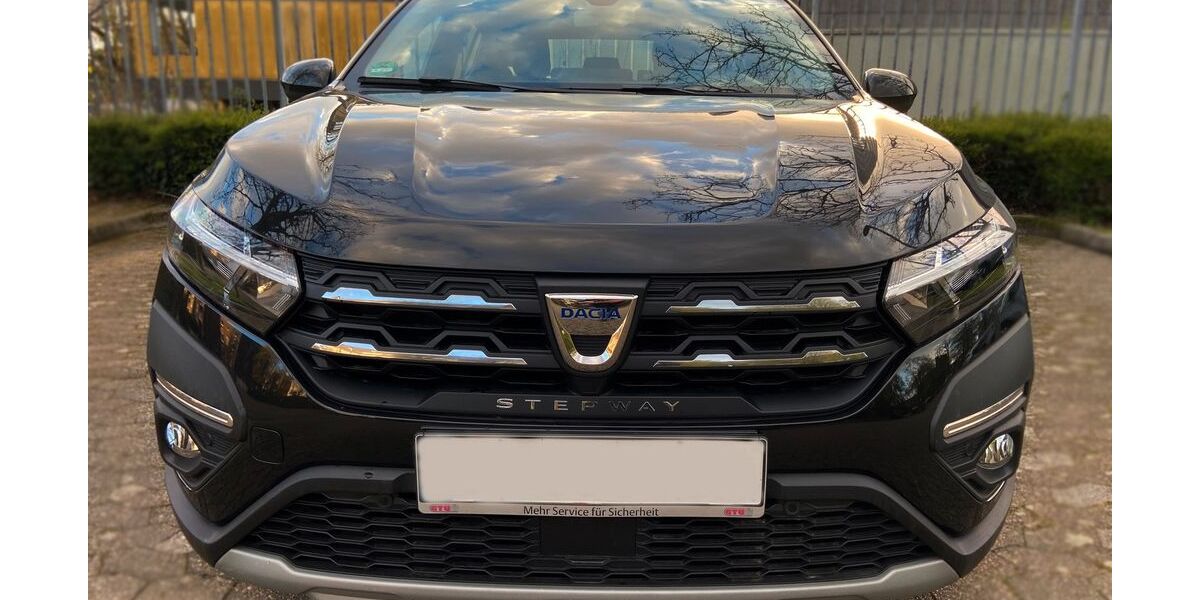 Dacia Sandero 59.000 km 10.900 &euro; Düsseldorf 40235