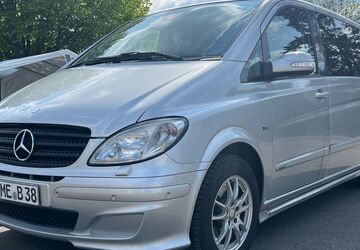 Mercedes-Benz Viano 302.000 km 11.999 &euro; Monheim 40789