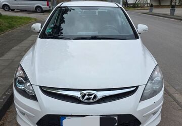 Hyundai i30 163.000 km 3.500 &euro; Solingen 42651