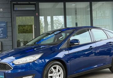 Ford Focus 63.000 km 9.300 &euro; Düsseldorf 40599