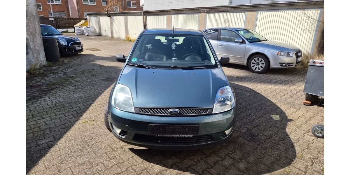 Ford Fiesta 167.000 km 1.100 &euro; Düsseldorf 40547