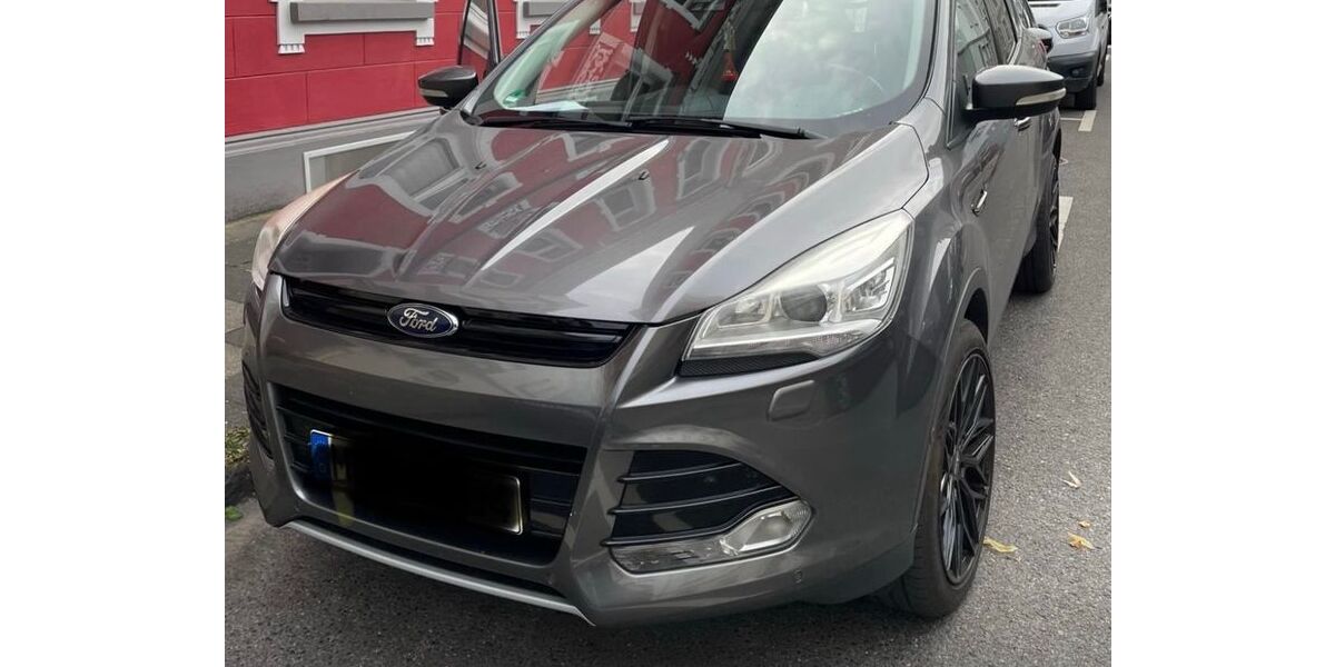 Ford Kuga 132.000 km 12.499 &euro; Düsseldorf 40625