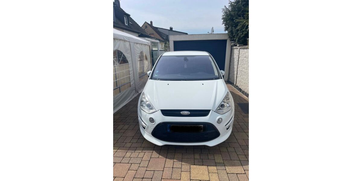 Ford S-Max 159.000 km 7.900 &euro; Duisburg 47199