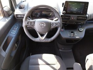 Opel Combo Ultimate AHK HUD NAVI AUTOM. PARKEN WINTERPA 11.850 km 26.740 &euro; HAAN 42781