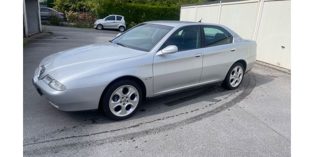 Alfa Romeo 166 54.800 km 10.500 &euro; Remscheid 42855