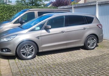 Ford S-Max 109.000 km 22.500 &euro; Langenfeld 40764
