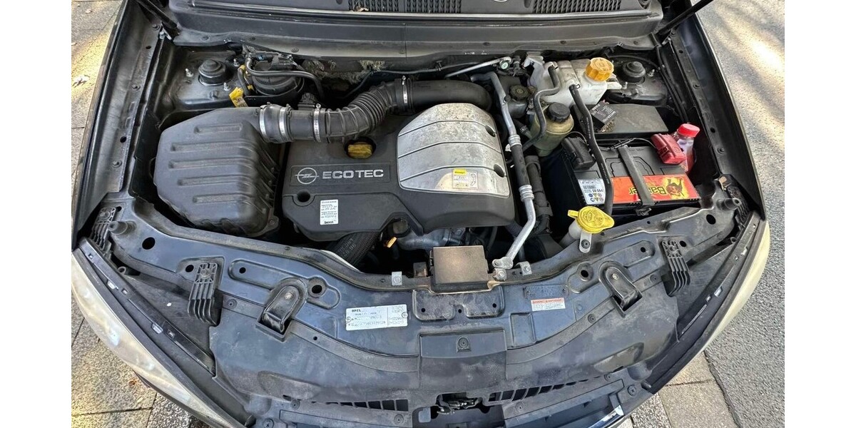 Opel Antara 213.987 km 6.000 &euro; Essen 45121