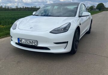 Tesla Model 3 58.000 km 30.990 &euro; Korschenbroich 41352
