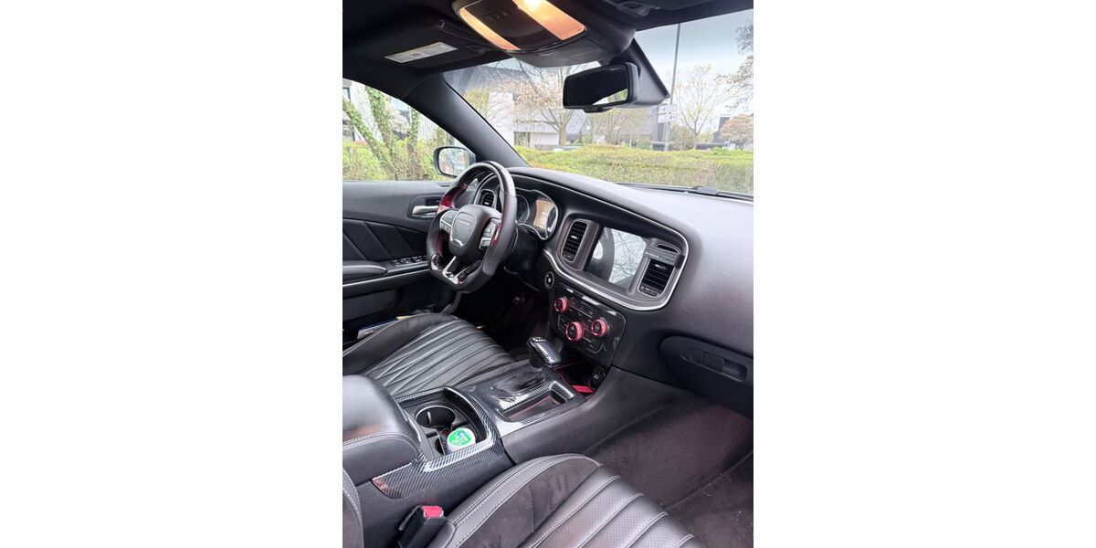 Dodge Charger 97.300 km 29.000 &euro; Neuss 41466