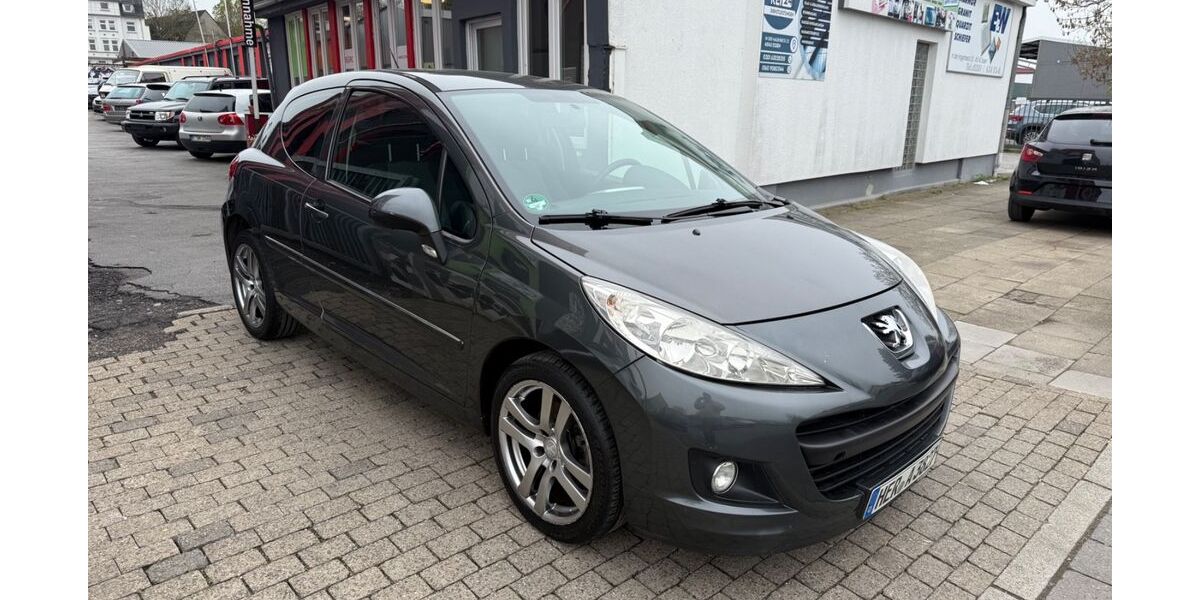 Peugeot 207 189.000 km 1.990 &euro; Essen 45143