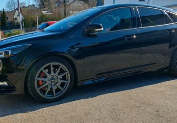 Ford Focus 193.000 km 9.999 &euro; Haan 42781