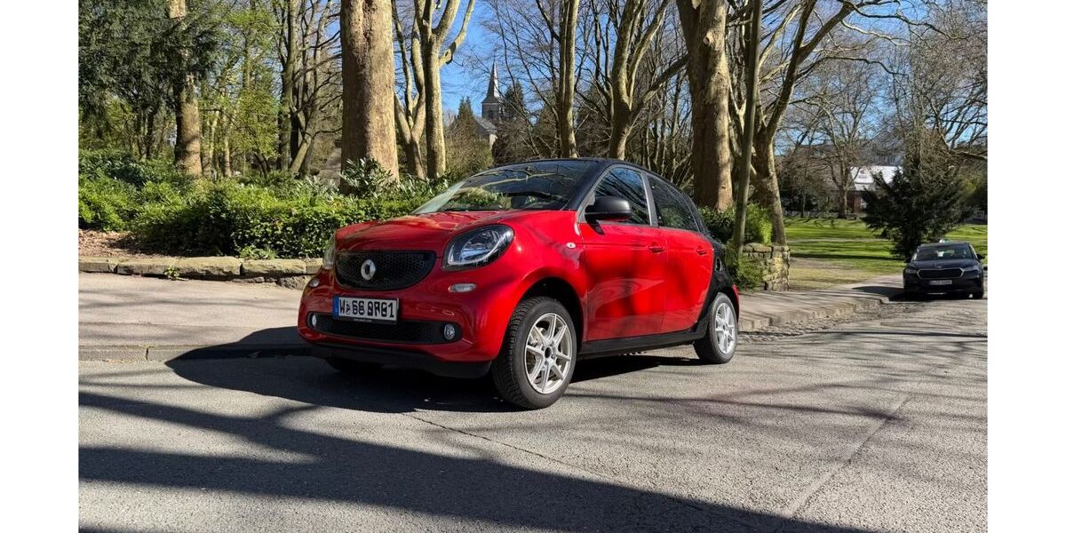 Smart ForFour 66.224 km 8.600 &euro; Wuppertal 42349
