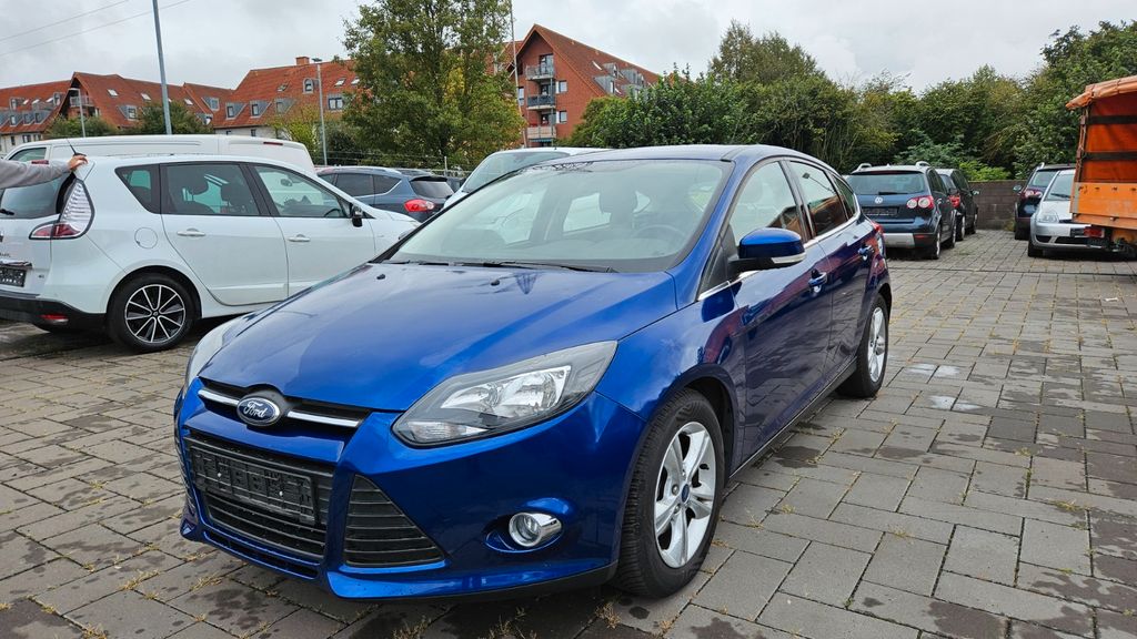 Ford Focus 50.000 km 7.950 &euro; Grevenbroich 41515