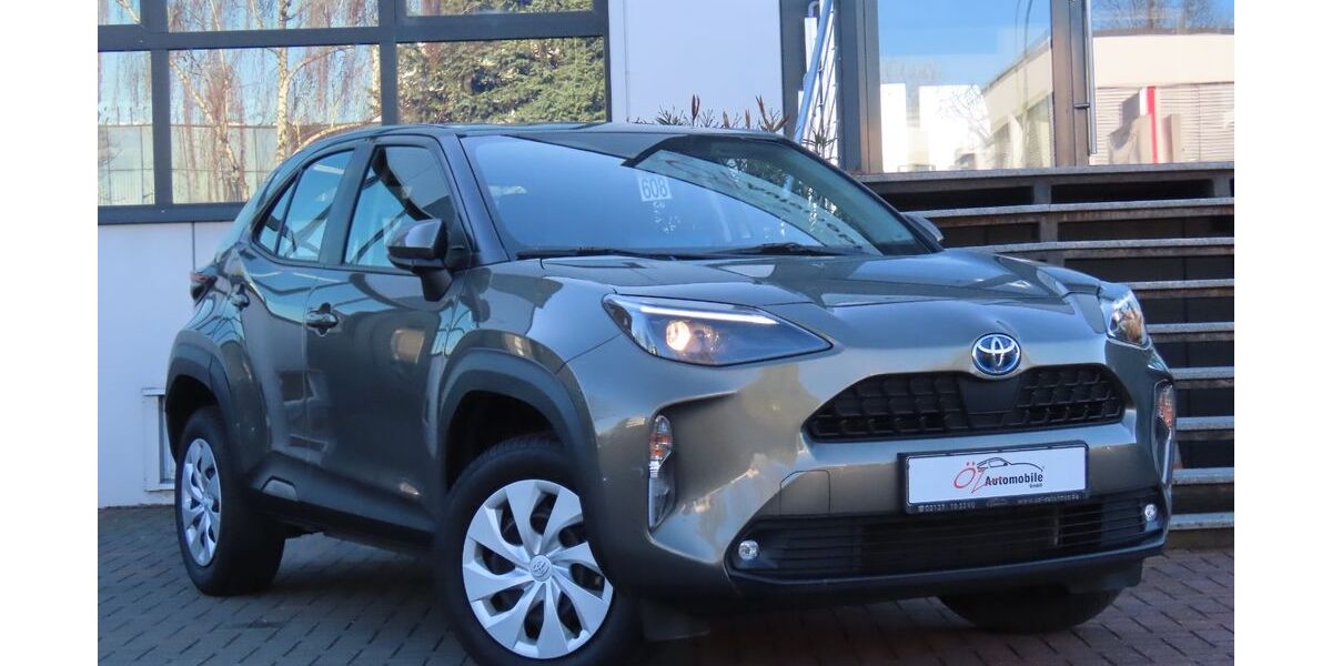 Toyota Yaris 64.257 km 21.900 &euro; Neuss 41469