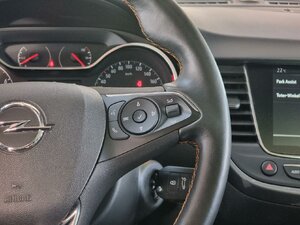 Opel Crossland X Innovation Park&Go Navi LED Scheinwerf 41.901 km 15.290 &euro; HAAN 42781