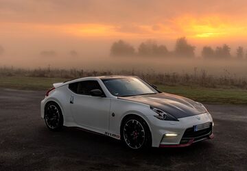 Nissan 370Z 32.283 km 47.999 &euro; Solingen 42657
