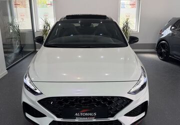 Hyundai i30 9.968 km 35.950 &euro; Remscheid 42857