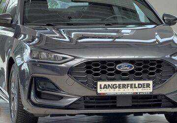 Ford Focus 61.118 km 18.499 &euro; Wuppertal 42389