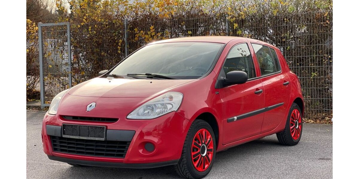 Renault Clio 150.000 km 3.200 &euro; Wuppertal 42389