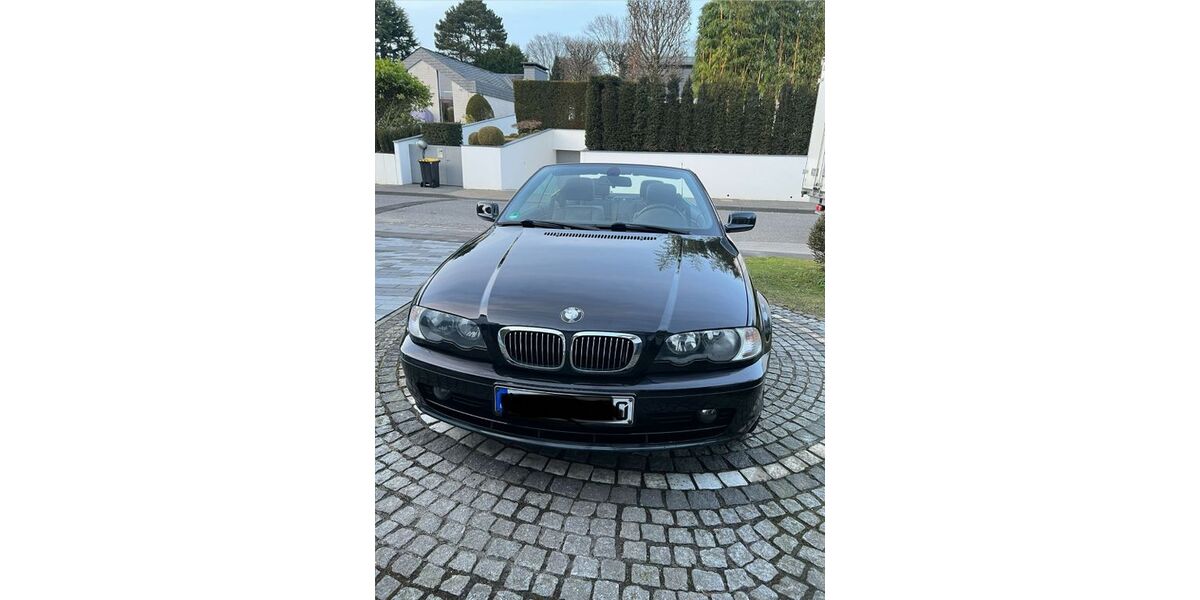 BMW 323 111.303 km 11.450 &euro; Haan 42781