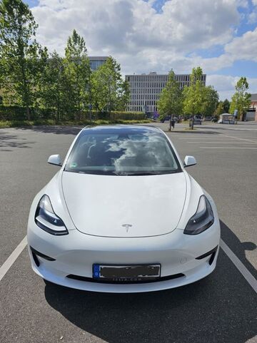 Gebrauchte Tesla Model 3