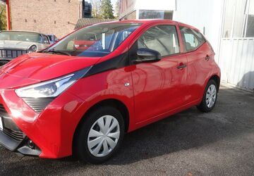 Toyota Aygo (X) 100.000 km 6.999 &euro; Neuss 41462