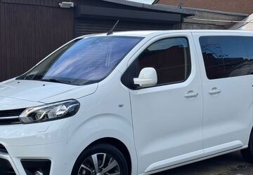 Toyota Proace (Verso) 75.000 km 21.900 &euro; Duisburg 47179