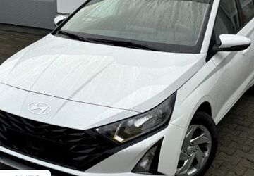 Hyundai i20 3.559 km 17.590 &euro; Hattingen 45525