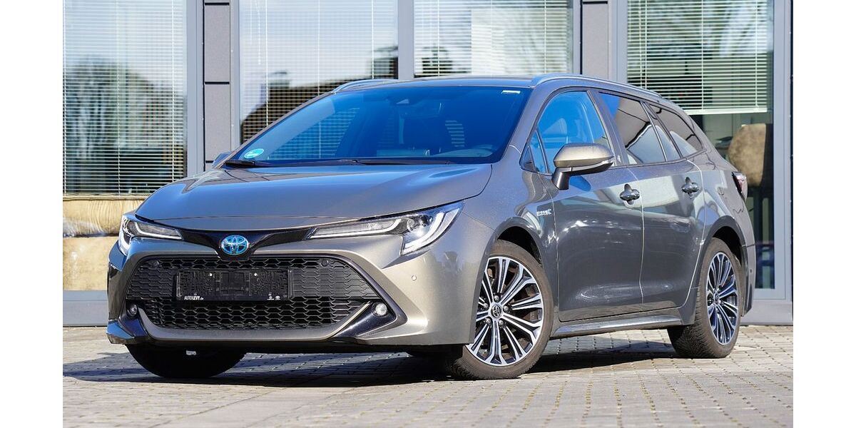 Toyota Corolla 50.000 km 23.980 &euro; Korschenbroich 41352