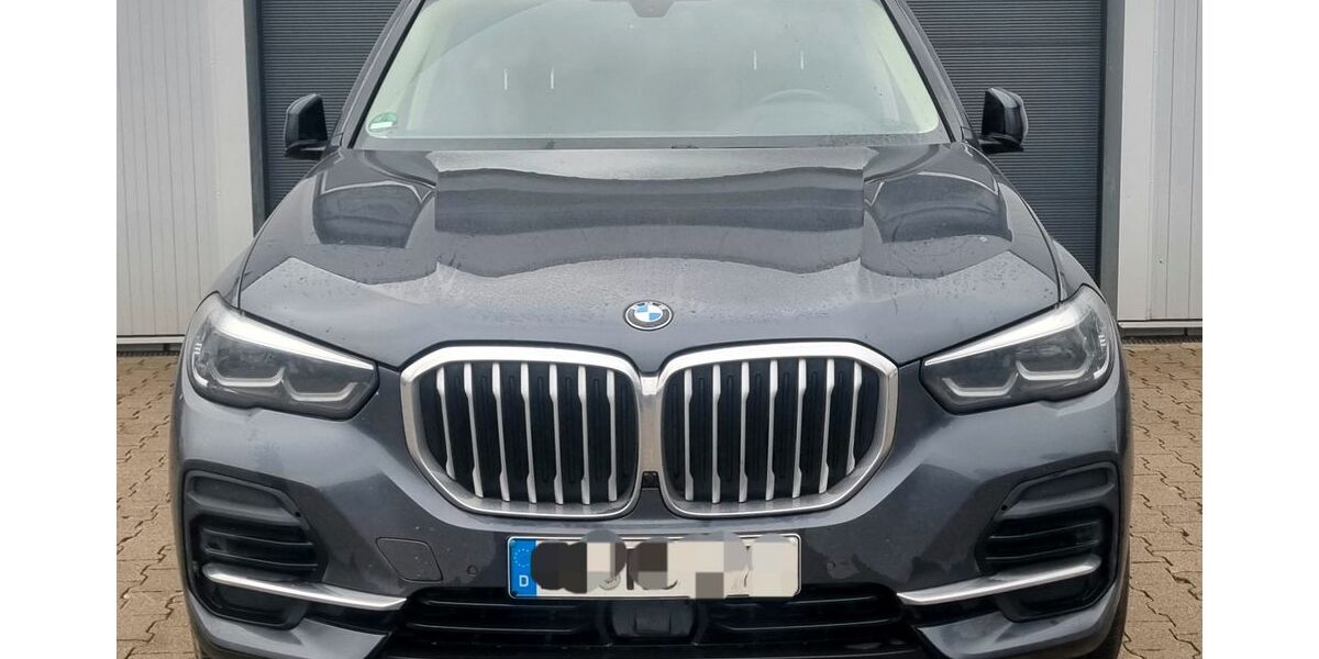 BMW X5 119.926 km 45.990 &euro; Duisburg 47138