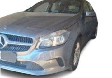 Mercedes-Benz A 180 98.000 km 16.490 &euro; Duisburg 47249