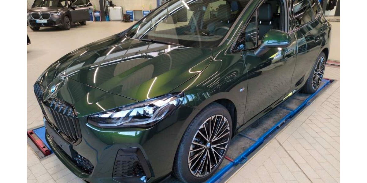 BMW 218 Active Tourer 28.100 km 31.990 &euro; Remscheid 42853