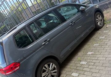 VW Touran 140.000 km 17.999 &euro; Ratingen 40880