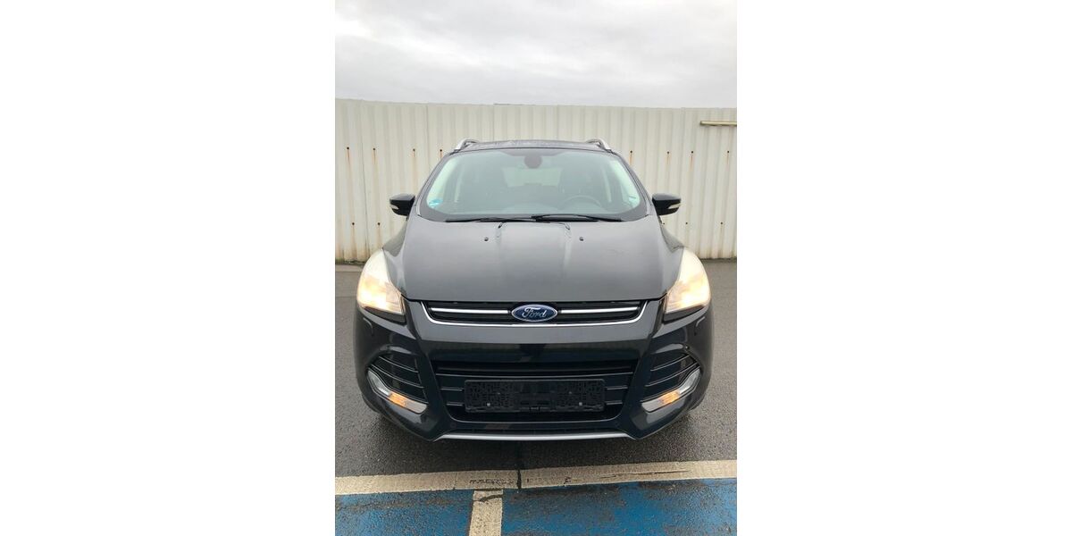 Ford Kuga 140.000 km 8.100 &euro; Essen 45356