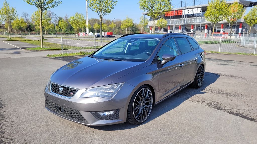 Seat Leon 119.800 km 11.900 &euro; Essen 45356