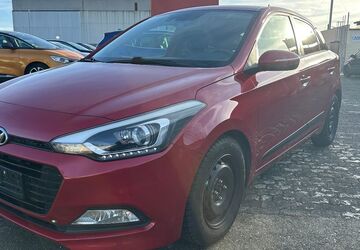 Hyundai i20 77.000 km 8.990 &euro; Neuss 41469