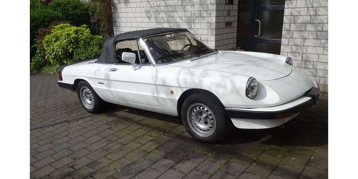 Alfa Romeo Spider 93.500 km 9.850 &euro; Haan 42781