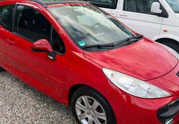 Peugeot 207 90.000 km 3.999 &euro; Essen 45147