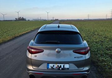 Alfa Romeo Stelvio 97.500 km 26.050 &euro; Tönisvorst 47918