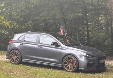 Hyundai i30 66.500 km 22.990 &euro; Neuss 41462