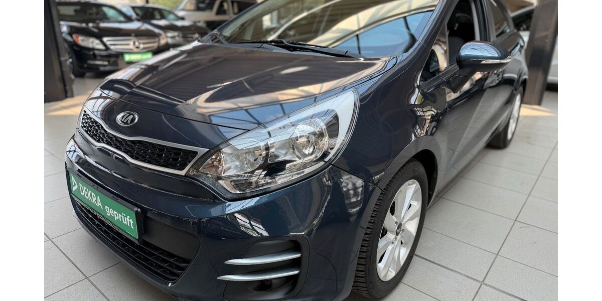 Kia Rio 61.000 km 8.890 &euro; Bottrop 46236